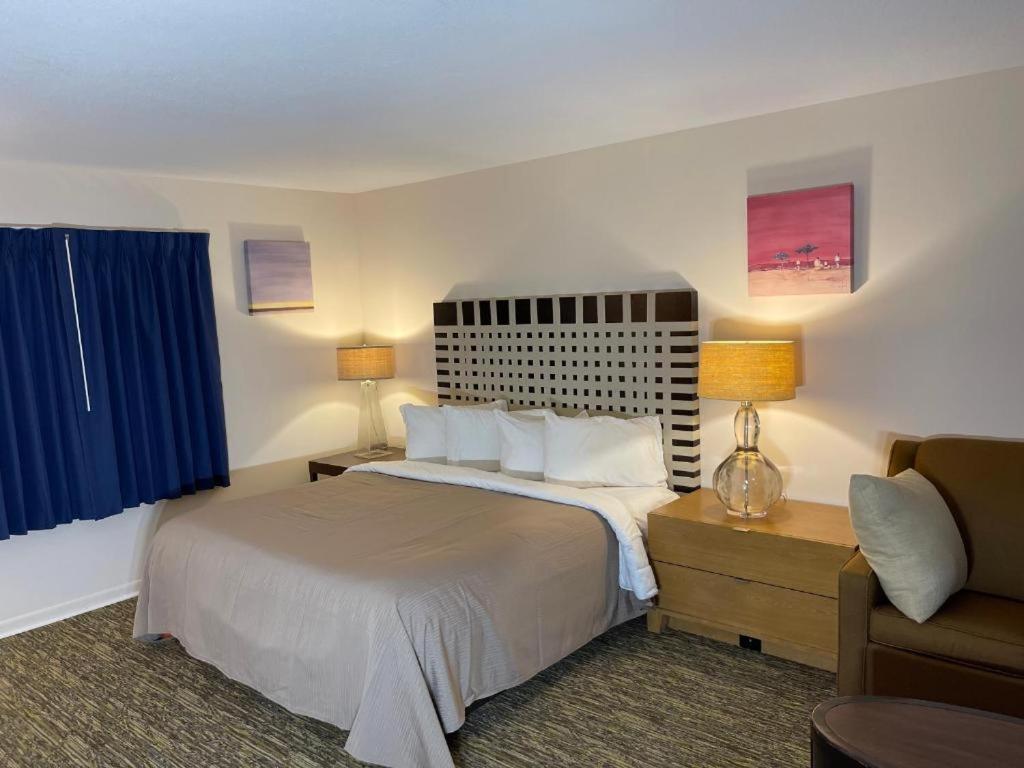 Au Sable Camp Inn Lodge מראה חיצוני תמונה